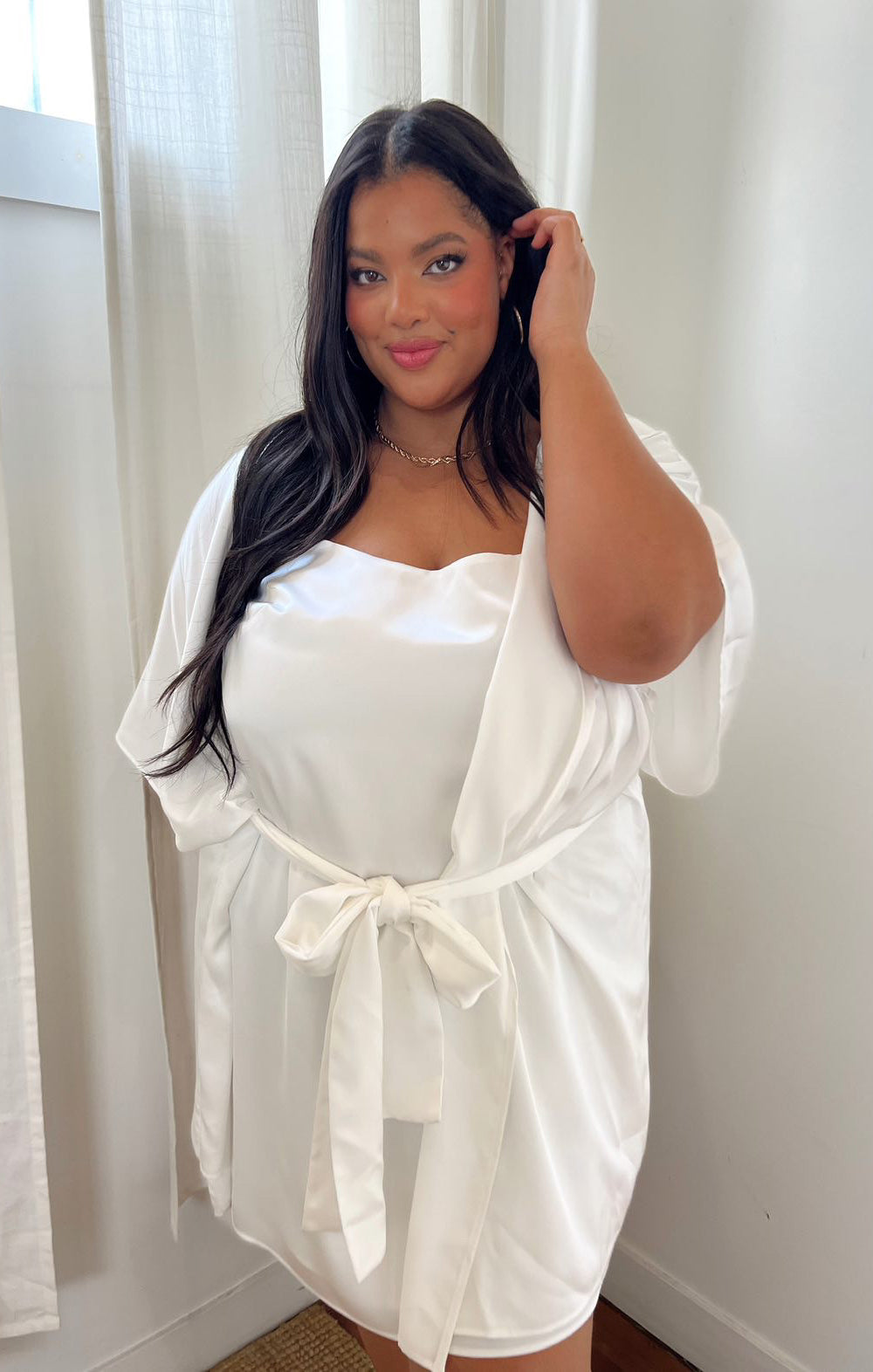 First Look Robe ~ Ivory Luxe Satin – Mumu